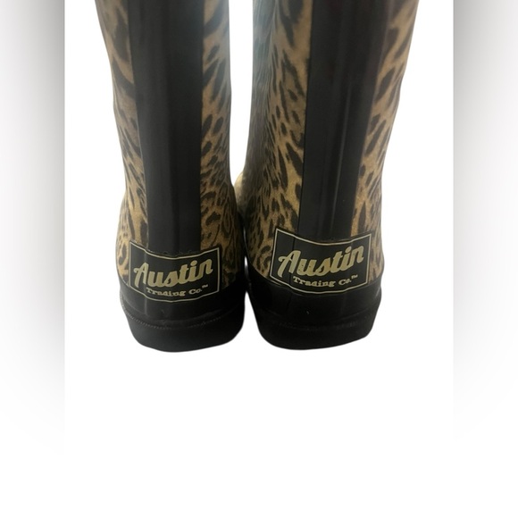 Austin Trading Co. Rain Boots Cheetah Leopard Print Black Soles Sz 6 - Picture 5 of 7